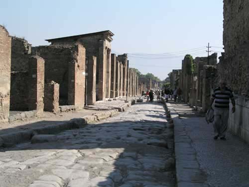 47_pompeii_street